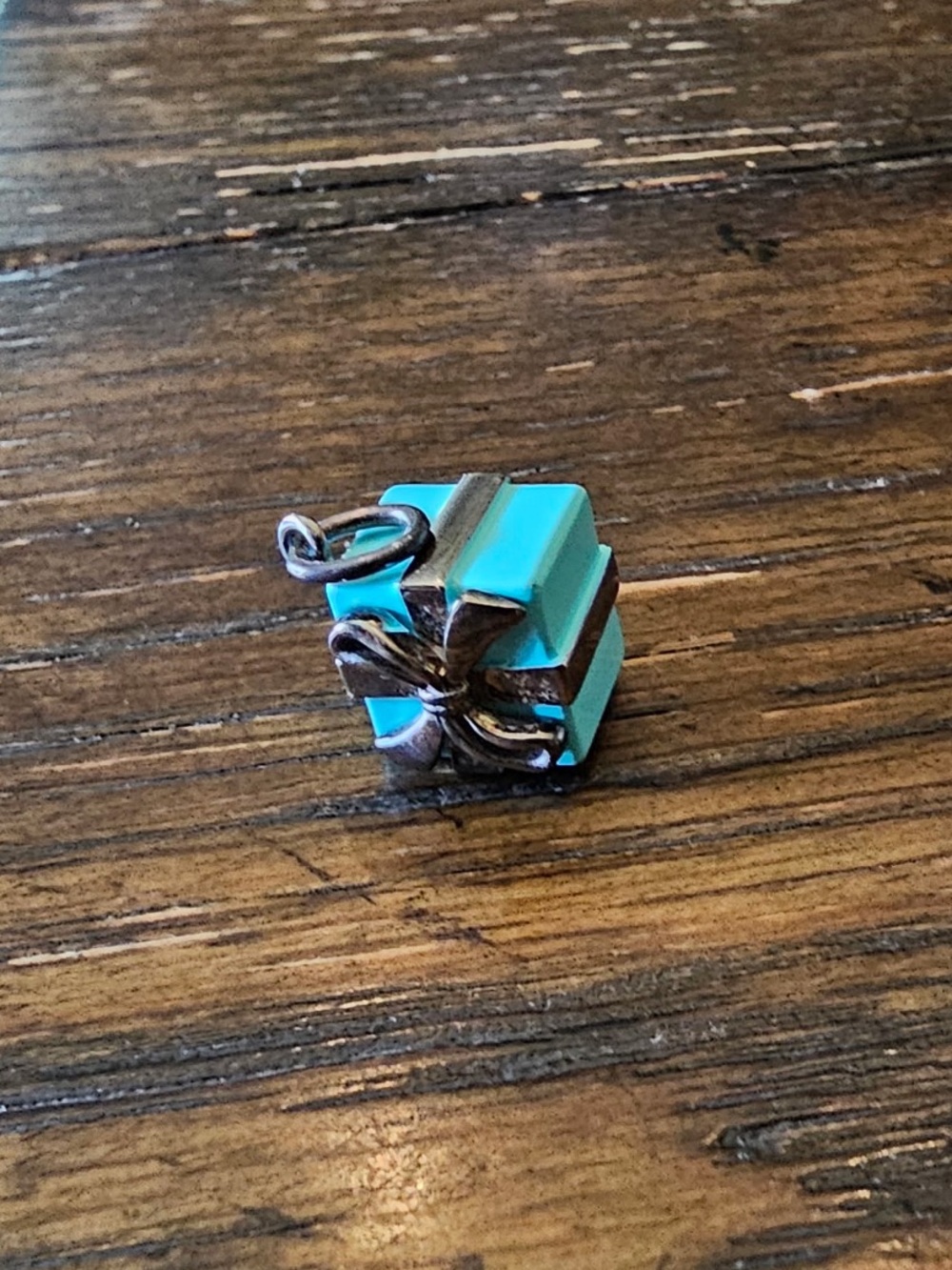 Tiffany Blue Gift Box Charm/Pendant - Picture 3 of 4